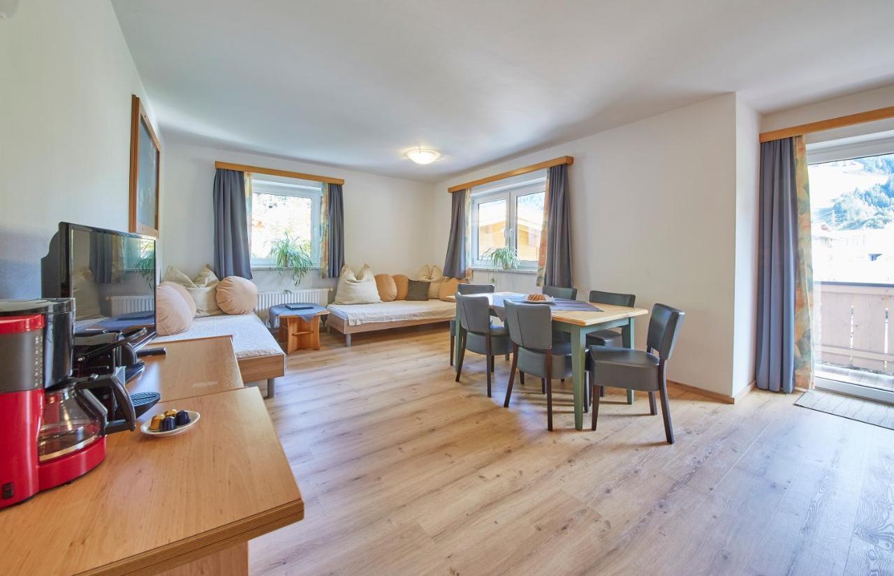 Am Zwoelferkogel Appartements 萨尔巴赫 外观 照片