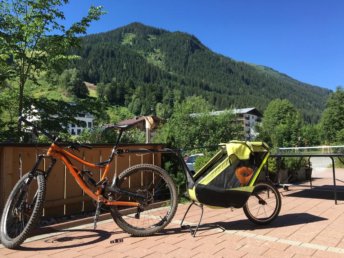 Am Zwoelferkogel Appartements 萨尔巴赫 外观 照片