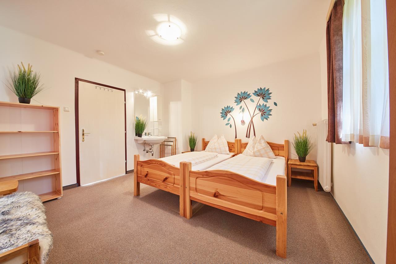 Am Zwoelferkogel Appartements 萨尔巴赫 外观 照片