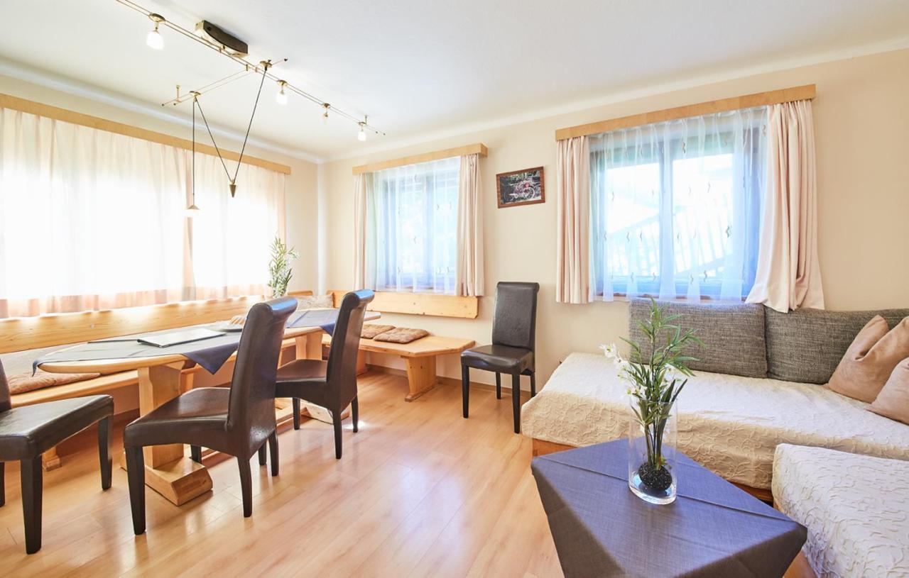 Am Zwoelferkogel Appartements 萨尔巴赫 外观 照片